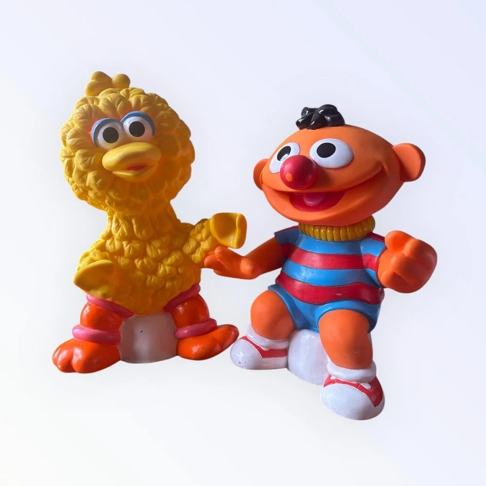 90s Sesame Street Big Bird and Ernie plastic figurines